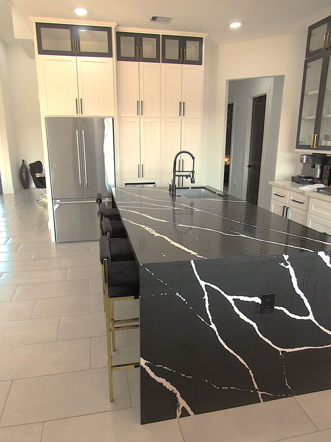 Building Photo - Resort Like Living in a Country Setting