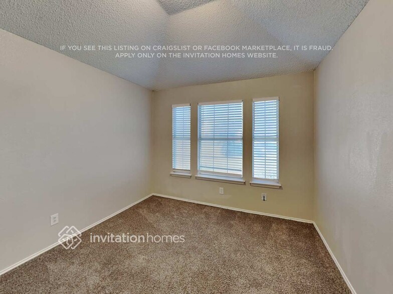 Building Photo - 4133 Scotland Dr