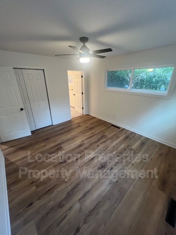 Building Photo - 1934 Emerald Dr