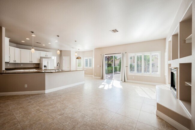 Building Photo - Beautiful Home in a Guard Gated Community