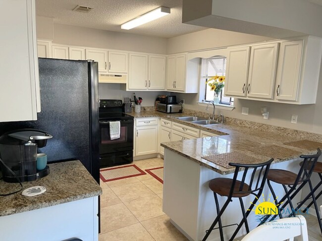 Building Photo - Charming 3-Bedroom Brick Home in Bluewater...