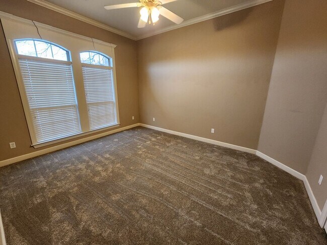 Building Photo - 9124 Wetherbee Cir