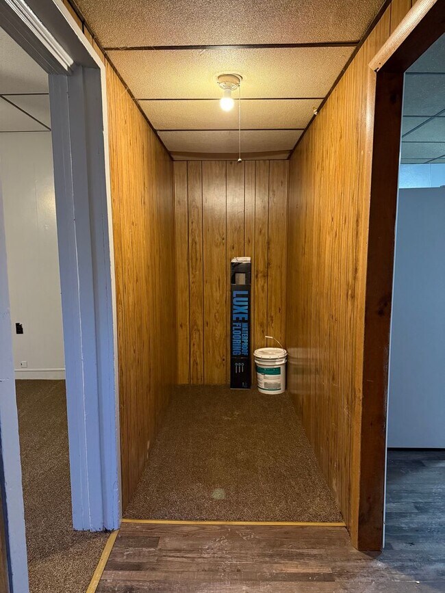 Building Photo - 201 W Market St