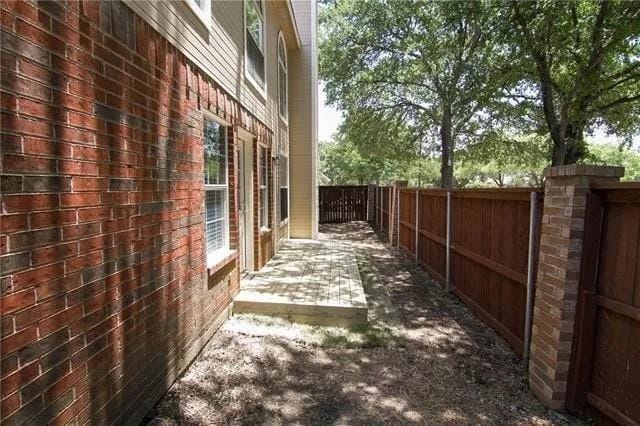 Building Photo - 9401 Blue Jay Way