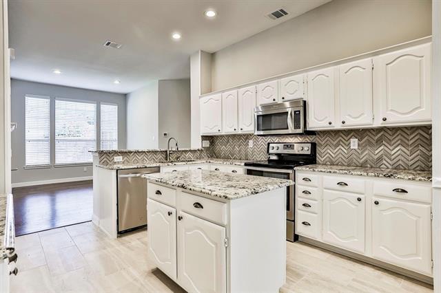 Building Photo - 4801 Baton Rouge Blvd