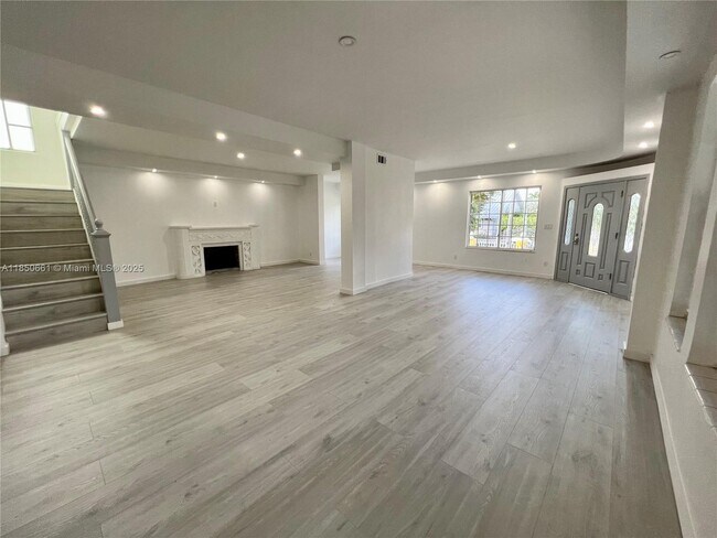 Building Photo - 1336 SW 14th St
