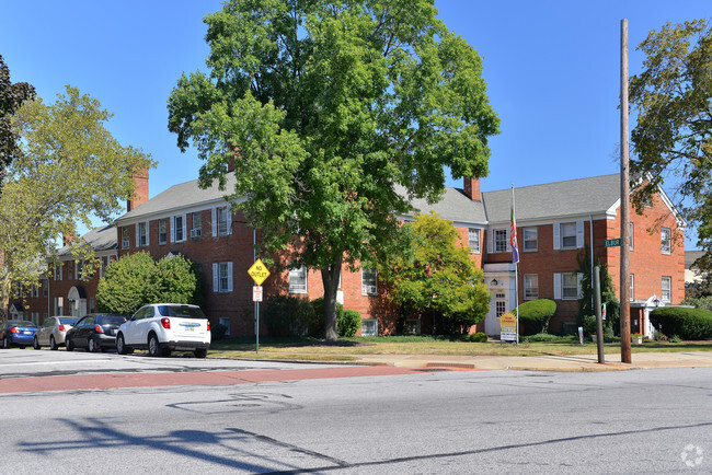 Building Photo - Elbur Avenue