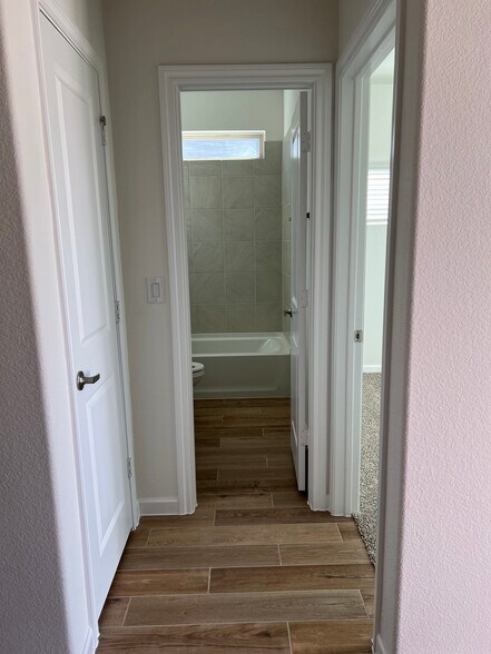 Building Photo - 1243 Mill Pl