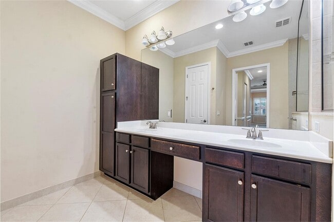 Building Photo - 2888 Bellarosa Circle