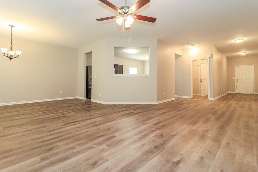 Building Photo - 31 Culver Ridge Dr