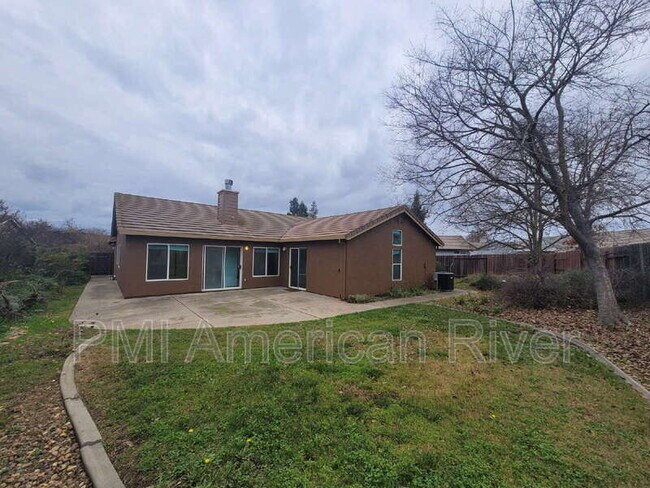 Building Photo - 8695 Misty Ct