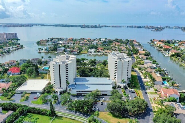 Building Photo - 5950 Pelican Bay Plaza S