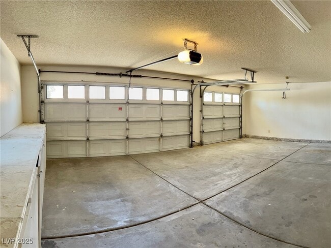 Building Photo - 1740 Camara Dr