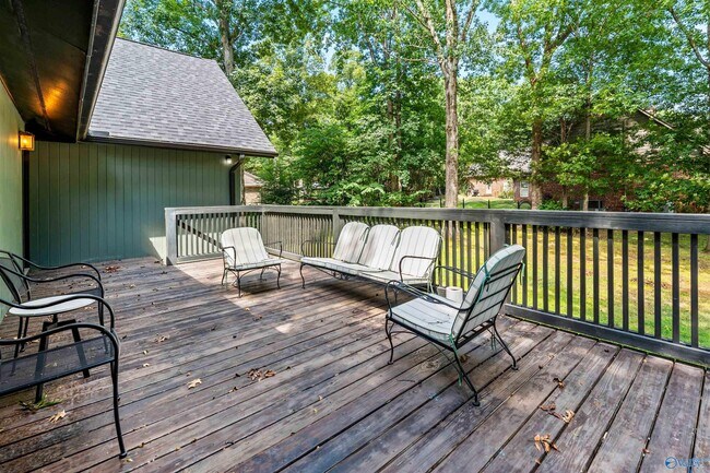 Building Photo - 7705 Foxfire Dr SE