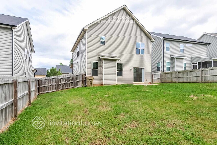 Building Photo - 203 Verrazano Pl