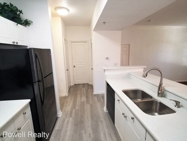 Building Photo - 1 br, 1 bath House - 9314 Crescent Loop Ci...