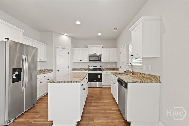 Building Photo - 504 Potter Stone Square