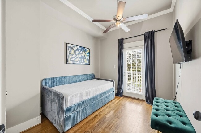 Building Photo - 1006 Enid St