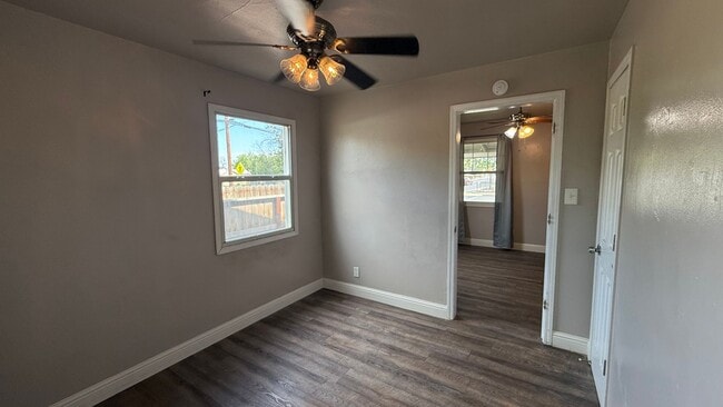Building Photo - Must See 1 Bedroom in Visalia