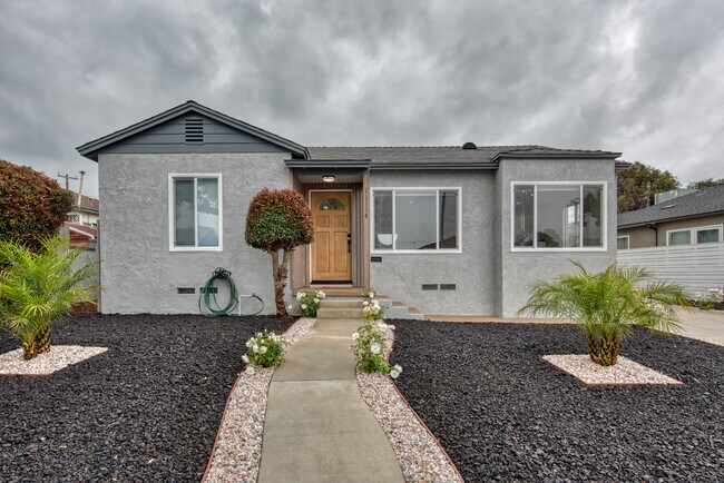 Building Photo - 11114 Ruthelen St