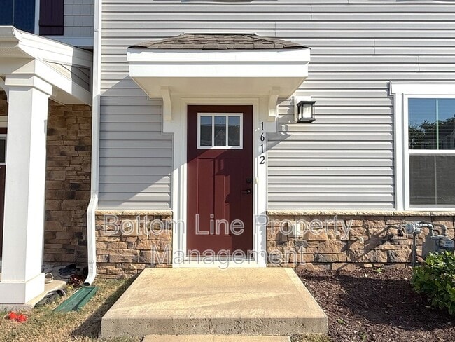 Building Photo - 1612 Aspire St