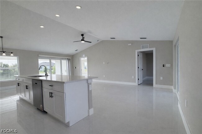 Building Photo - 111 NW 19th Pl