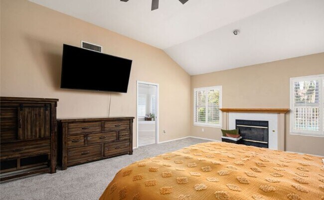 Building Photo - 13019 Queen Palm Ct