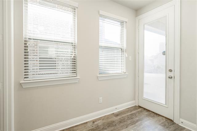 Building Photo - 1024 Foxglove Dr