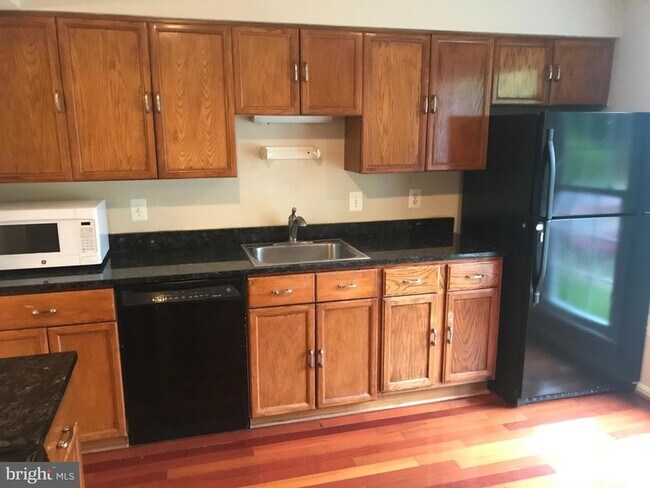 Building Photo - 12204 Apple Orchard Ct