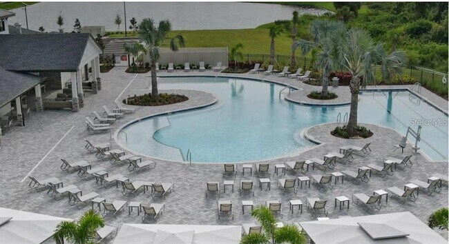 Building Photo - 10964 65th Ter E