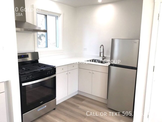 Building Photo - Renovated 1 Bedroom in Los Alamos.  With A...