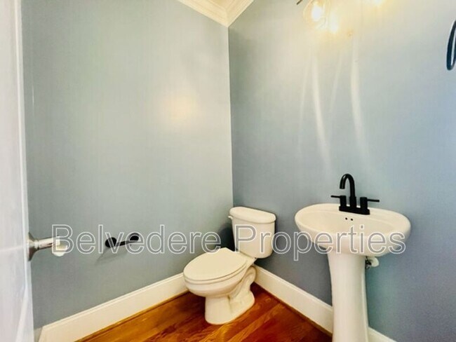 Building Photo - 4204 Peppervine Trail