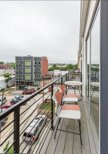 Balcony - 435 R St NW