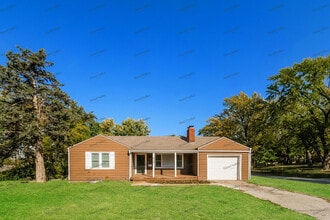 Building Photo - 8420 E 79th St