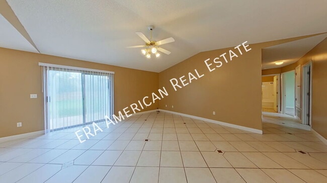 Building Photo - 222 Westview Dr