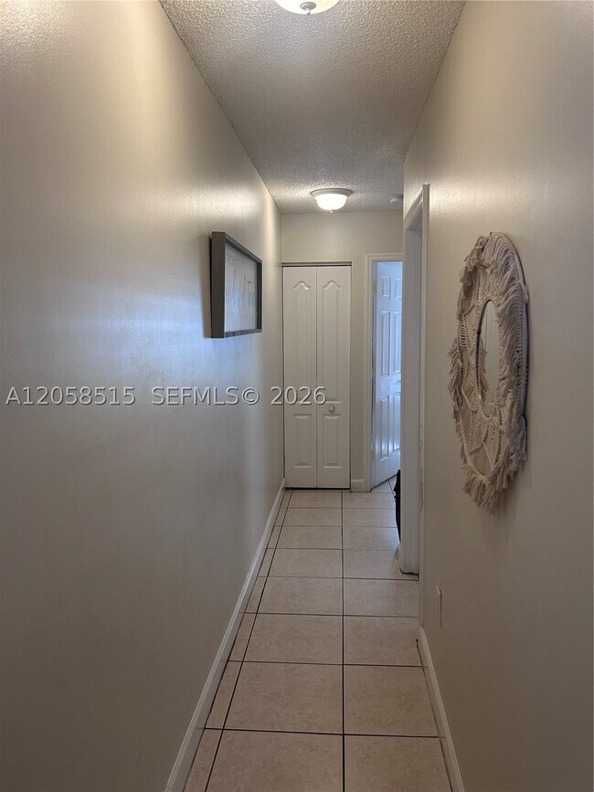 Building Photo - 4820 SW 152nd Way