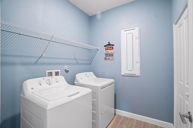 Building Photo - 1120 Haywagon Trl