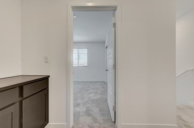 Building Photo - 10772 Paget Ct