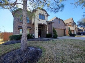 Building Photo - Spear Trail Court, Rosharon, TX 77583 - 4 BR 2.5 BA single-family home