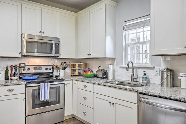 Building Photo - 1757 Sailfish Dr