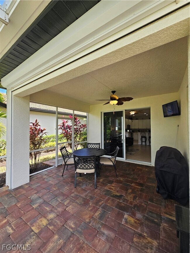 Building Photo - 10518 Avila Cir