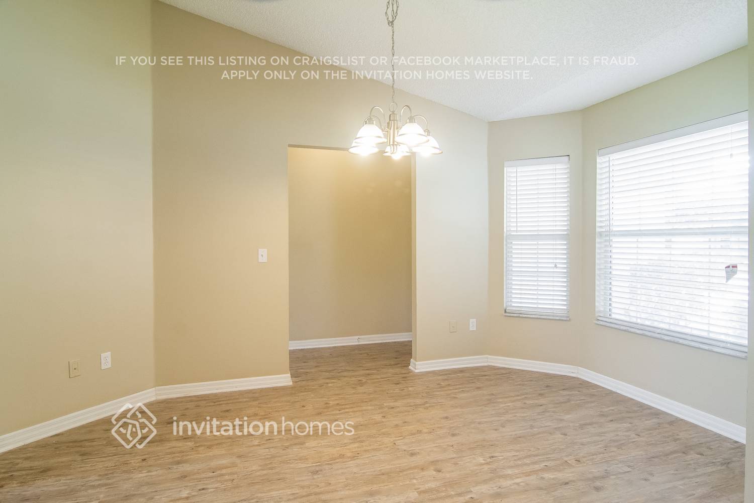 Building Photo - 1711 Whitman Dr