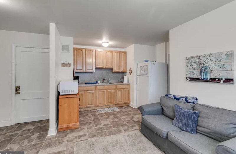 Building Photo - 3273 Teesdale St