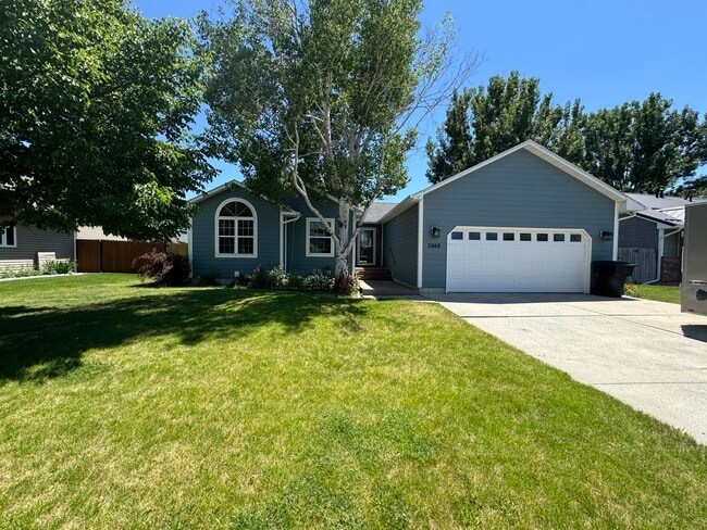 Primary Photo - 3668 Jasper Park Dr