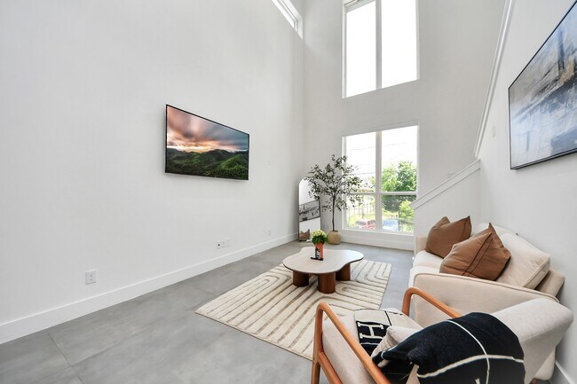 Building Photo - 2211 Staples St