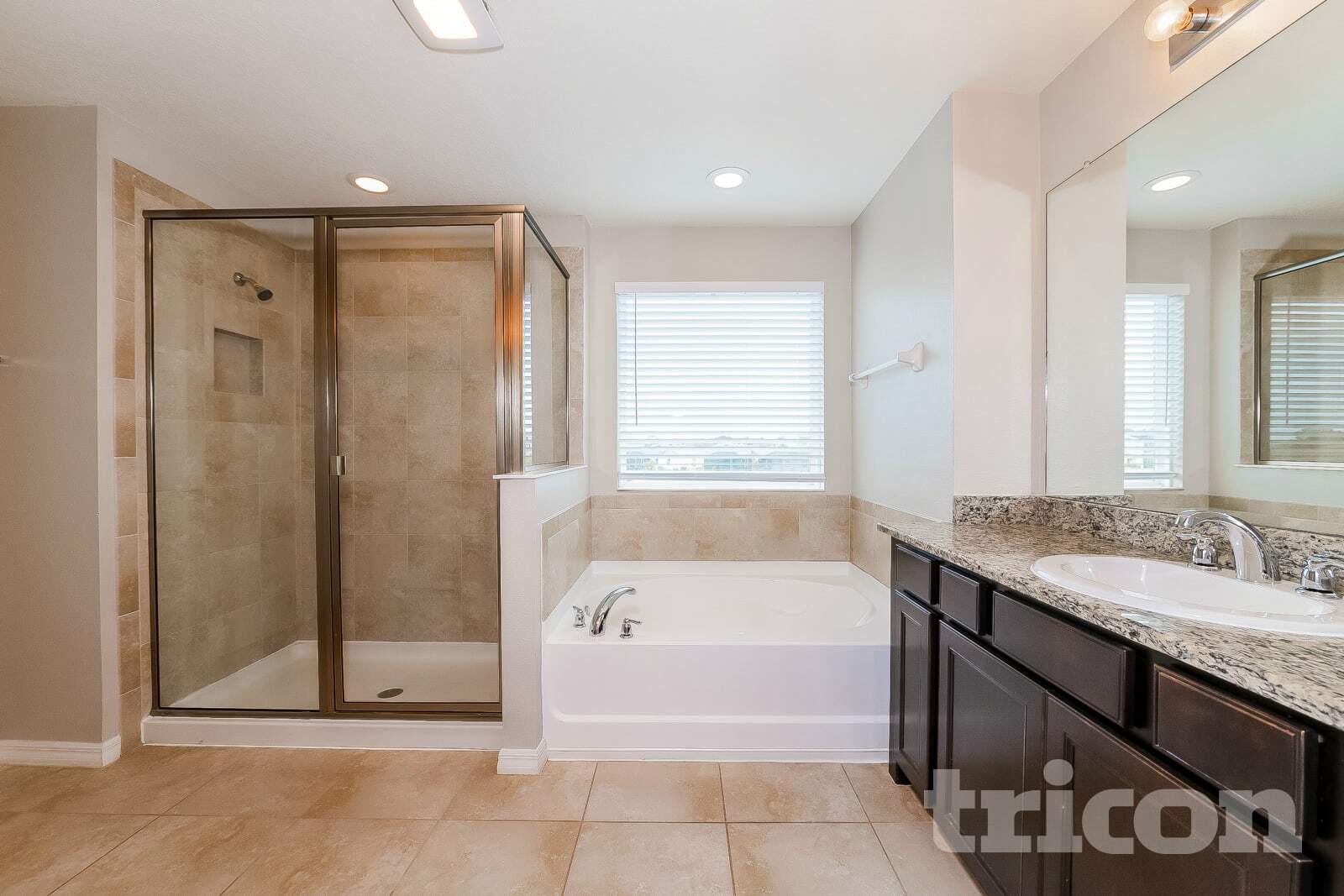 Building Photo - 6411 Devesta Lp