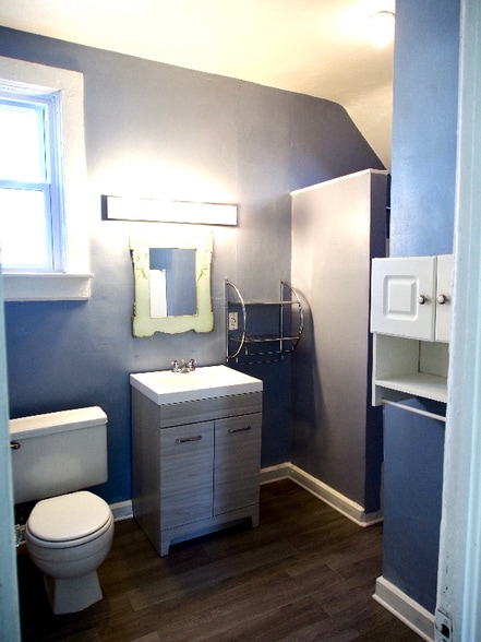 Building Photo - 2227 N Marion St