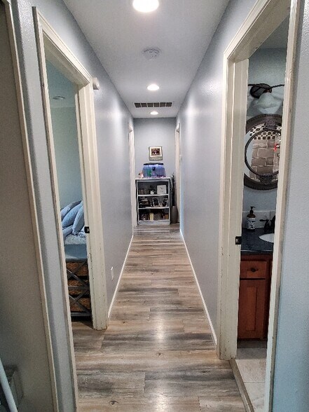 Building Photo - 3022 Mooreland Ave NE