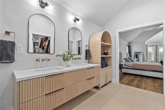 Building Photo - 624 Mossycup Oak Dr