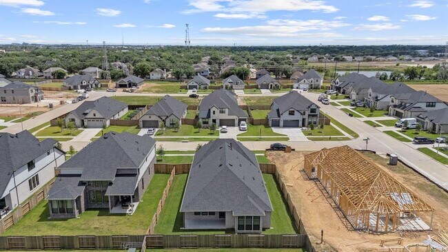 Building Photo - 25330 Balvaird Dr